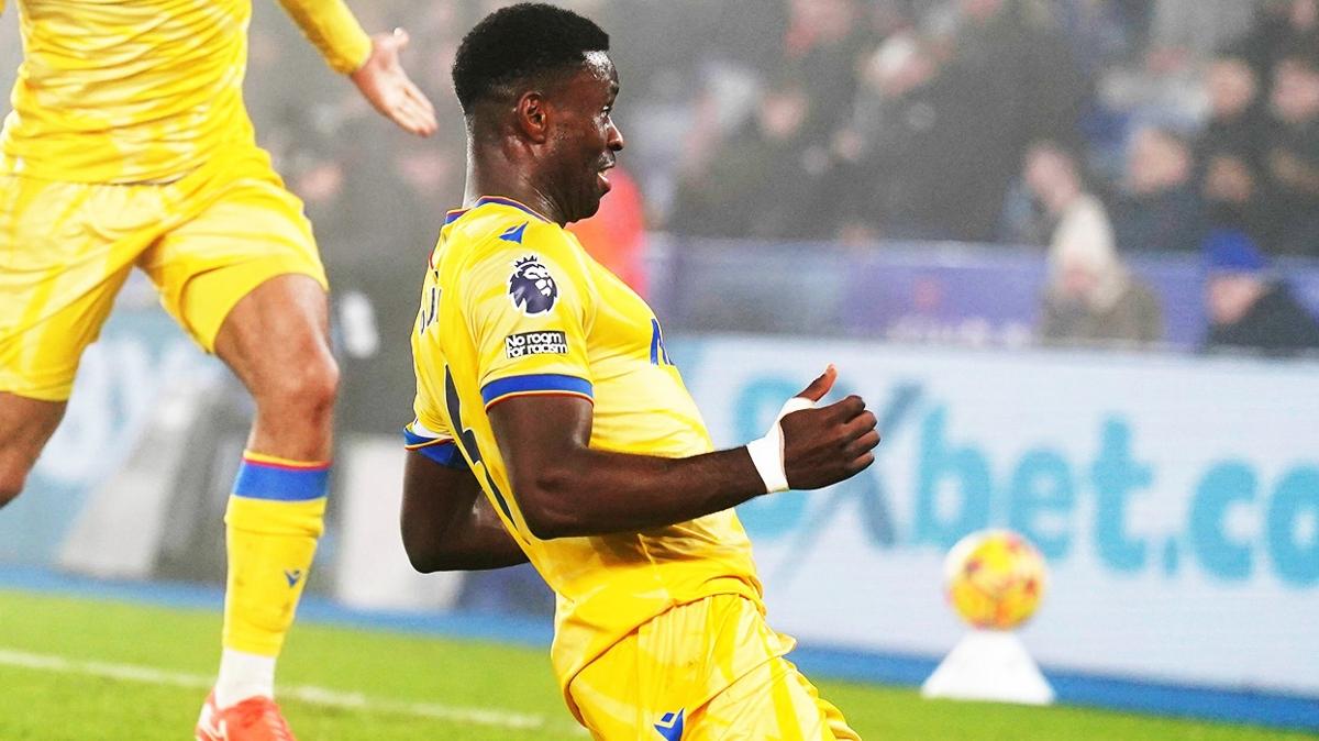 liverpool Marc Guehi Crystal Palace fotoraflar resimleri