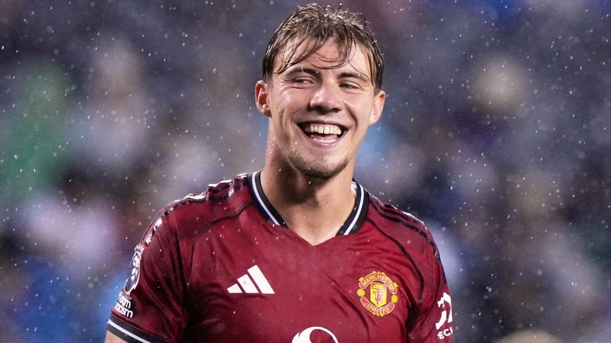 rasmus hojlund manchester united bayern mnih transfer fotoraflar resimleri