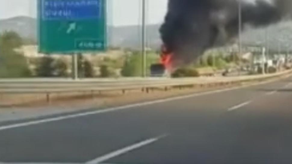 Ankara istikametinde korku dolu anlar: Otobs alev ald!