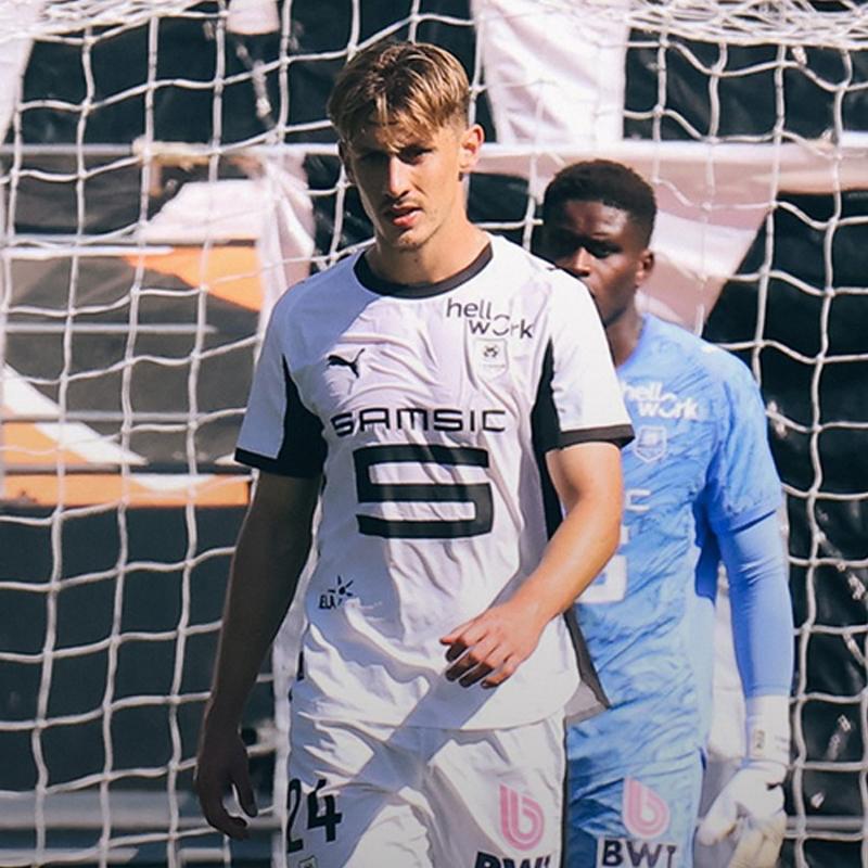 Rennes, 9 kiiyle Lorient'e direnemedi