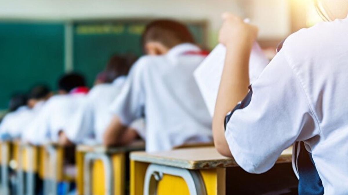 okula uyum sreci ilkokul birinci snf aileler iin kritik fotoraflar resimleri