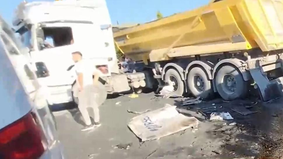 TEM Otoyolu'nda zincirleme kaza: Ölü ve  yaralılar var