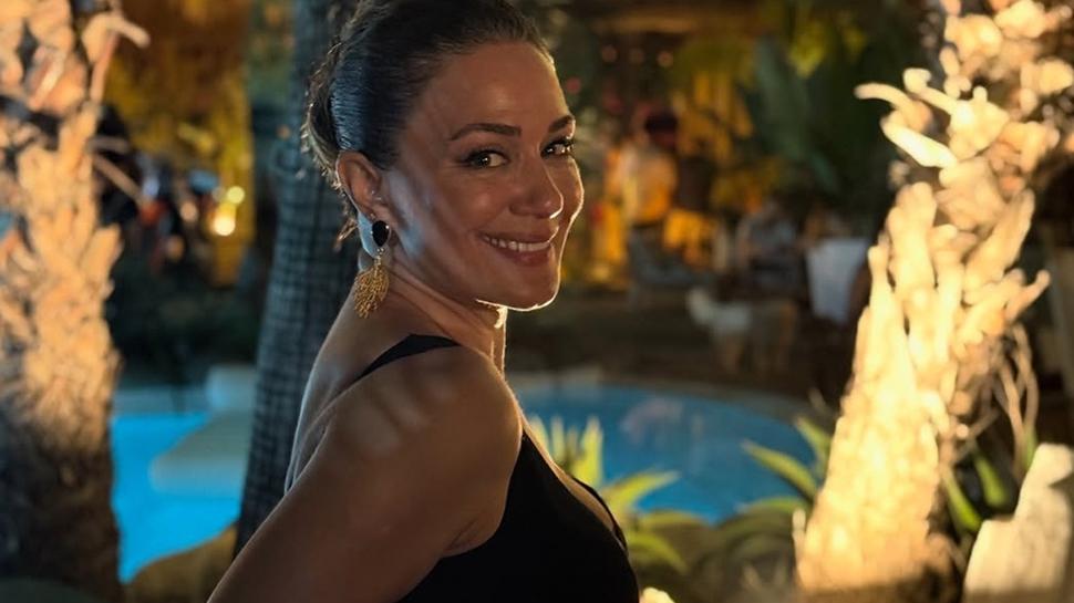 Özge Borak mutluluğunu paylaştı... O artık üniversiteli!