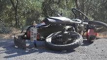 zmir'de pikapla motosiklet arpt: l ve yarallar var