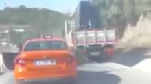 Yol verme tartmas kaza ile bitti! Taksiye arpp byle kat