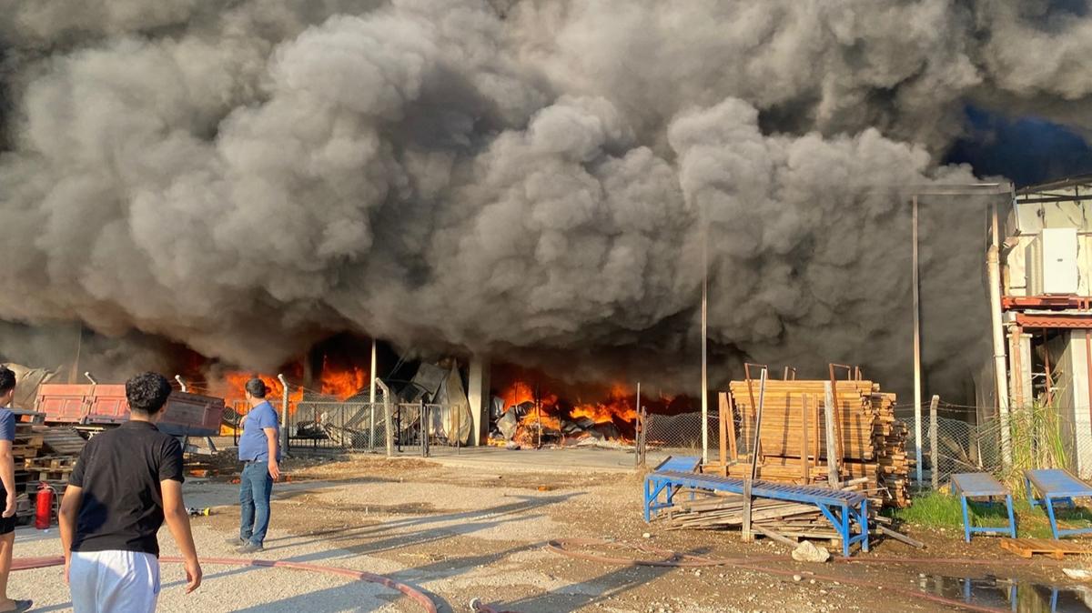 antalya yangn itfaiye mdahale depo yangn fotoraflar resimleri