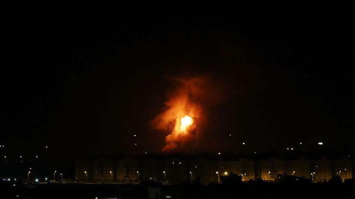 Suriye basn srail saldrs El-Kisvah saldrlar fotoraflar resimleri