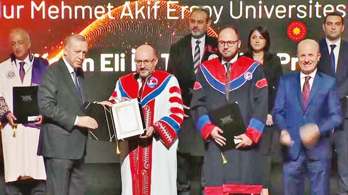 YKS Mehmet Akif niversitesi Prof. Dr. Adem Korkmaz fotoraflar resimleri