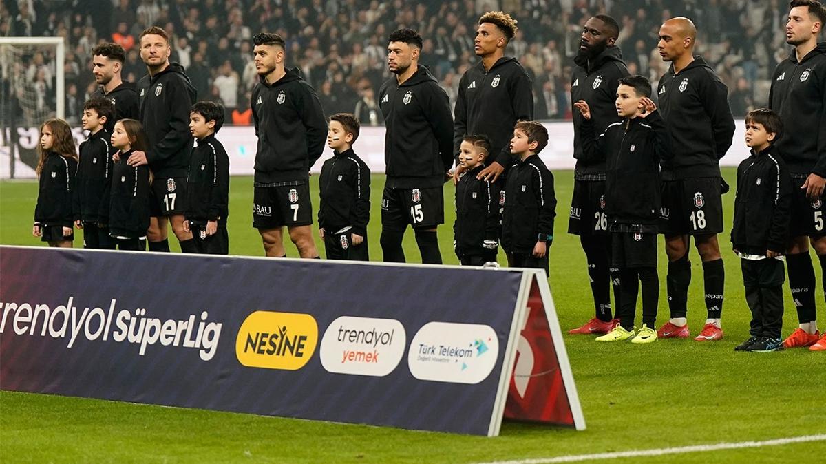 Beikta Oxlade-Chamberlain SzlemeFeshi fotoraflar resimleri