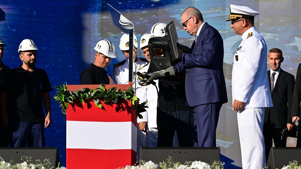 Milli Uçak Gemisi MUGEM için tarihi gün! Başkan Erdoğan bizzat kaynağını yaptı