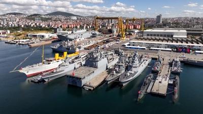 Zaferlere TEKNOFEST tac... Mavi Vatan kaplarn at
