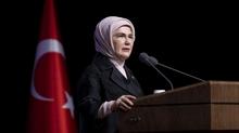 Emine Erdoan, ule Yksel enler'i vefatnn 6. ylnda and