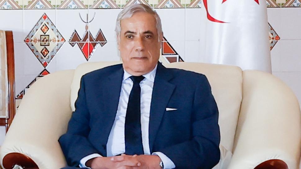 Tebbun, Başbakan Nezir el-Arbavi'yi görevden aldı