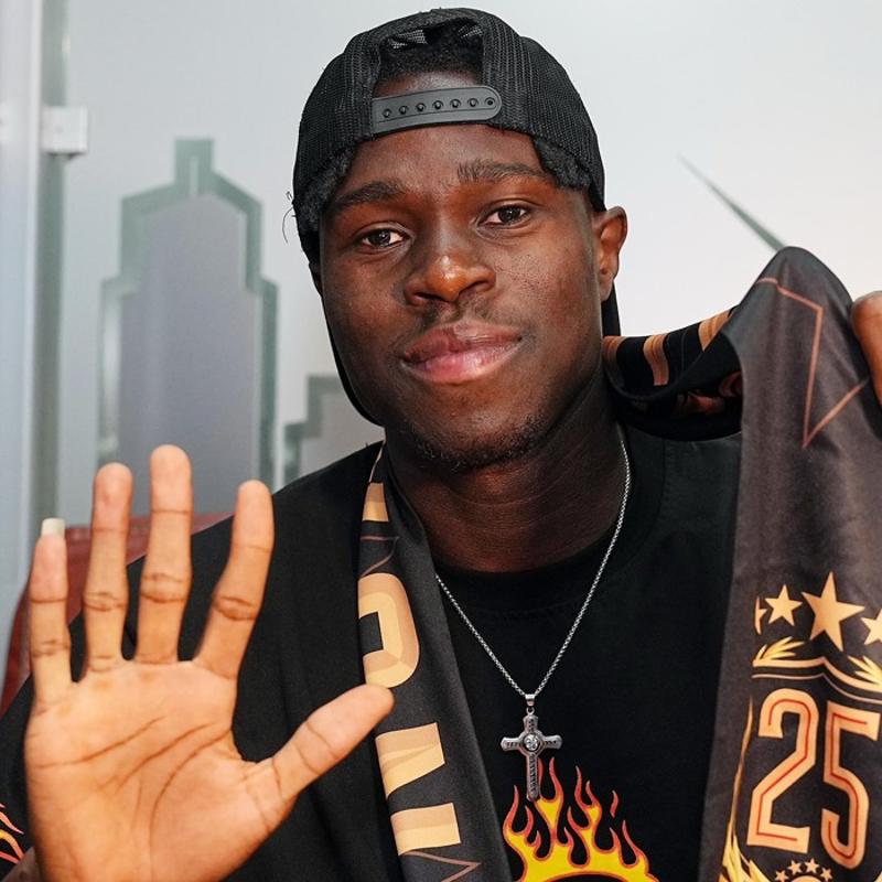 Wilfried Singo Aslan oldu