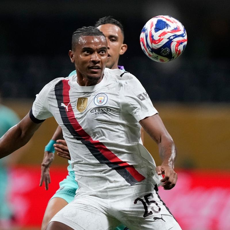 Milan, Manuel Akanji'nin peinde