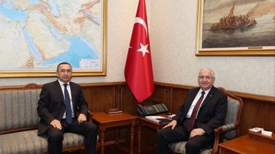 Bakan Gler, zbekistan'n Ankara Bykelisi Haydarov ile bir araya geldi