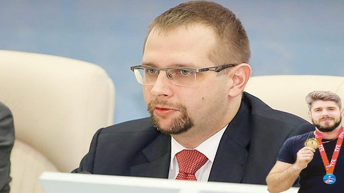 Anatol Kotau Nikolai Svechnikov Spor Dayanma Fonu fotoraflar resimleri