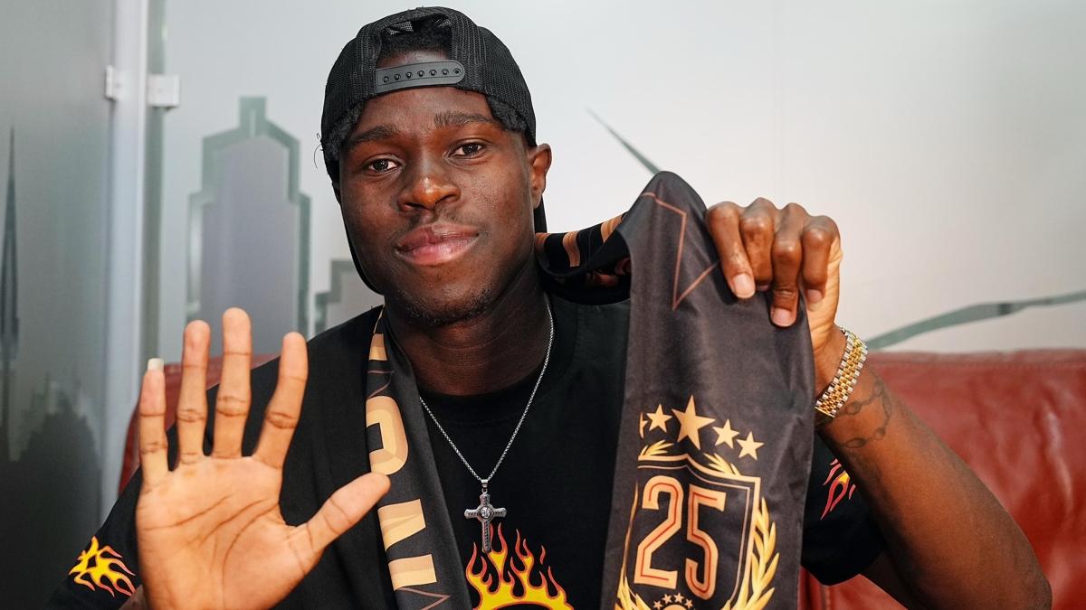 wilfried singo galatasaray transfer fotoraflar resimleri