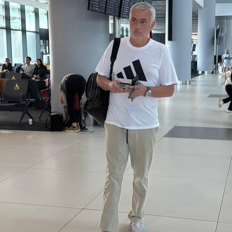 Jose Mourinho, stanbul'dan ayrld