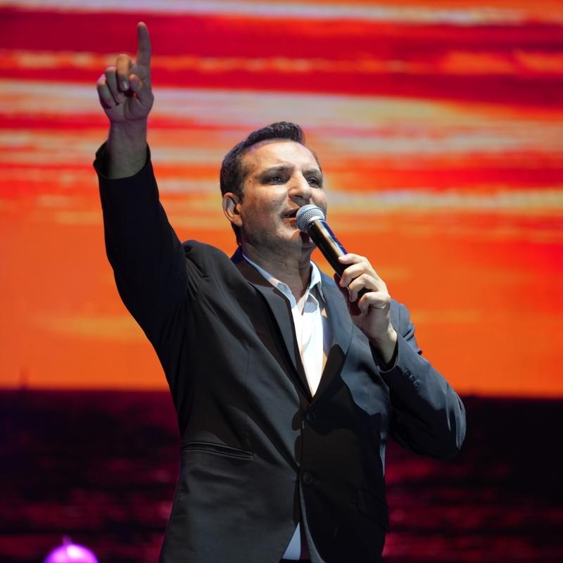 Yeni aknn adn sr gibi saklad! 'Gnlmde biri var'