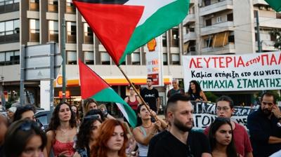 Atina'da salklar Gazze iin sokaa kt: Katliam imdi durdurun
