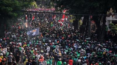 Endonezya'da protestolar rndan kt! Karakollar ve kamu binalar atee verildi