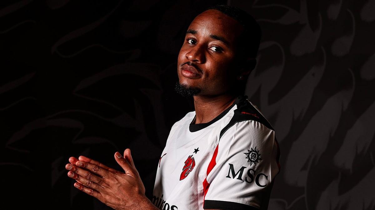 Christopher Nkunku milan transfer fotoraflar resimleri