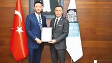 Hileli kurultay' iin 10 isme hapis istemi
