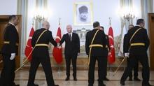 stanbul Valisi Gl tebrikleri kabul etti