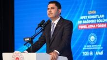 zmir'de yaralar sarlyor