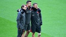 Takipten kardlar! Galatasarayl futbolculardan fla hamle