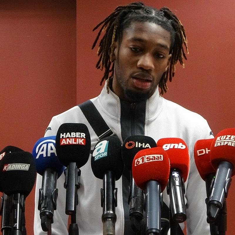Trabzonspor'da fla ayrlk! Takma veda etti