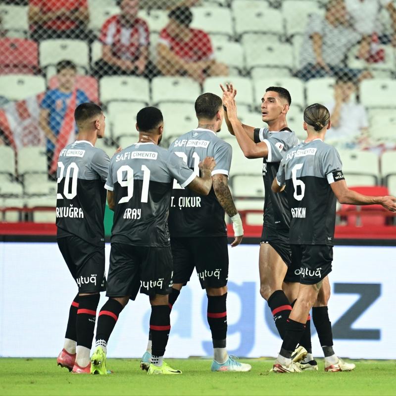 Fatih Karagmrk, Antalya deplasmannda nefes ald