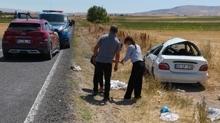 Afyonkarahisar'da feci kaza: Otomobil takla att