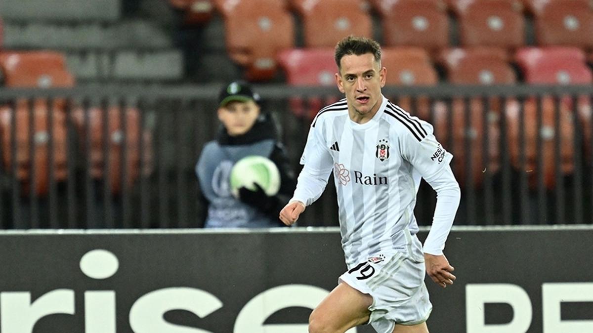 Amir Hadziahmetovic Beikta Hull City fotoraflar resimleri