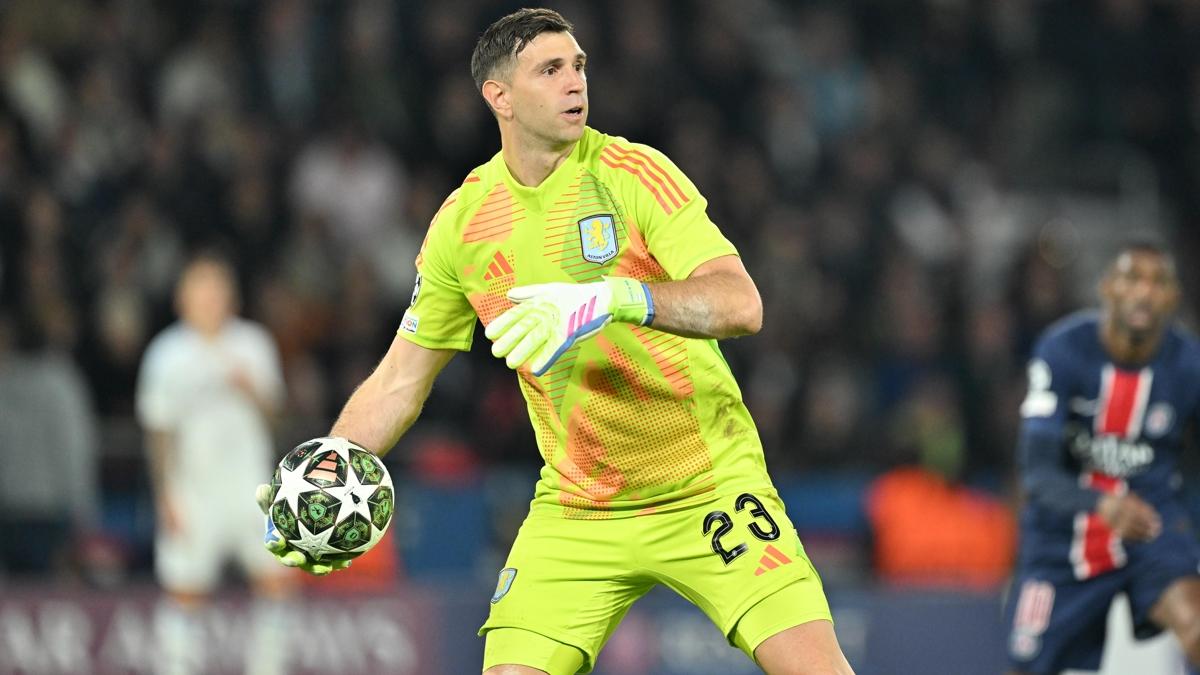 emiliano martinez manchester united premier lig fotoraflar resimleri