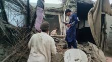 Afganistan 6 byklnde deprem ile sarsld: Onlarca l var
