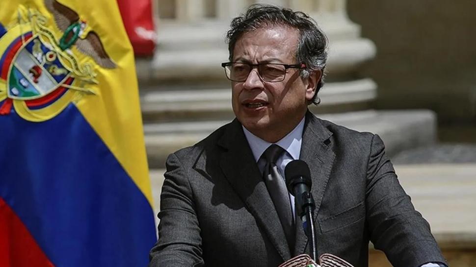 Petro'dan ABD'ye Venezuela uyars: Suriye ve Irak gibi oluruz