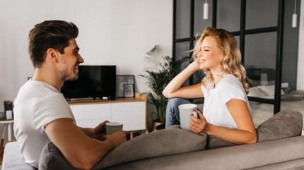 Bir kadnn yalan sylediini gsteren 5 gizli iaret