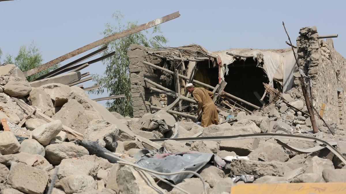 afganistan deprem kunar fotoraflar resimleri