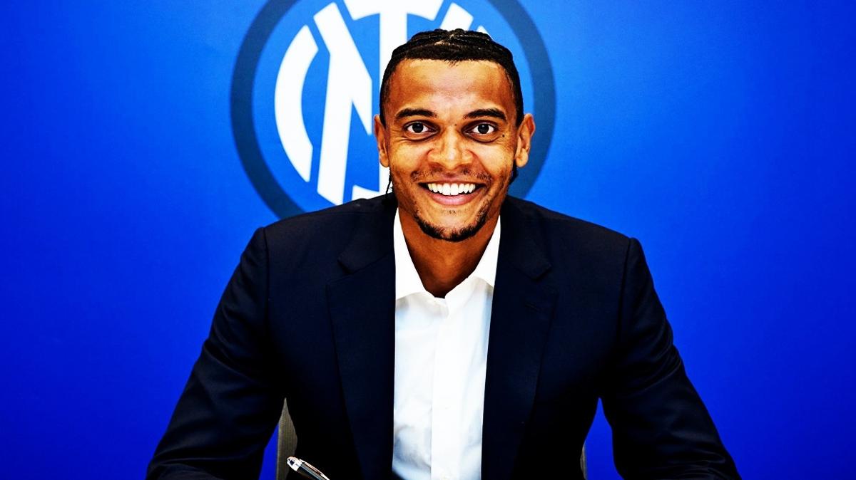  Manuel Akanji Galatarasay Transfer fotoraflar resimleri