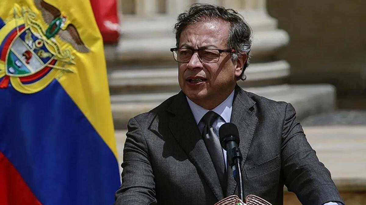 Gustavo Petro Venezuela ABD sava gemisi tepki olasi saldr Suriye Irak fotoraflar resimleri