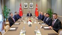 Cumhurbakan Yardmcs Ylmaz, Azerbaycanl Bakan Aliyev'i kabul etti