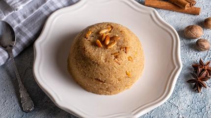 Kvam amayan azda eriyen bal gibi tatl: Kandil helvas tarifi