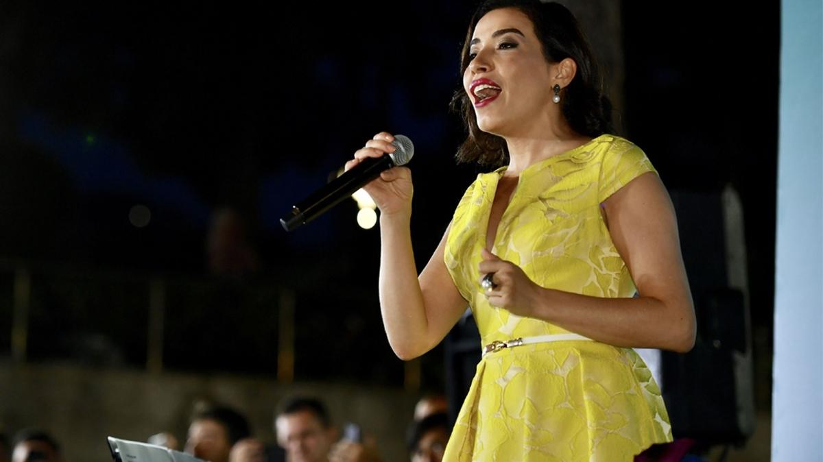 burcu gne dudak dolgusu estetik magazin haberleri fotoraflar resimleri