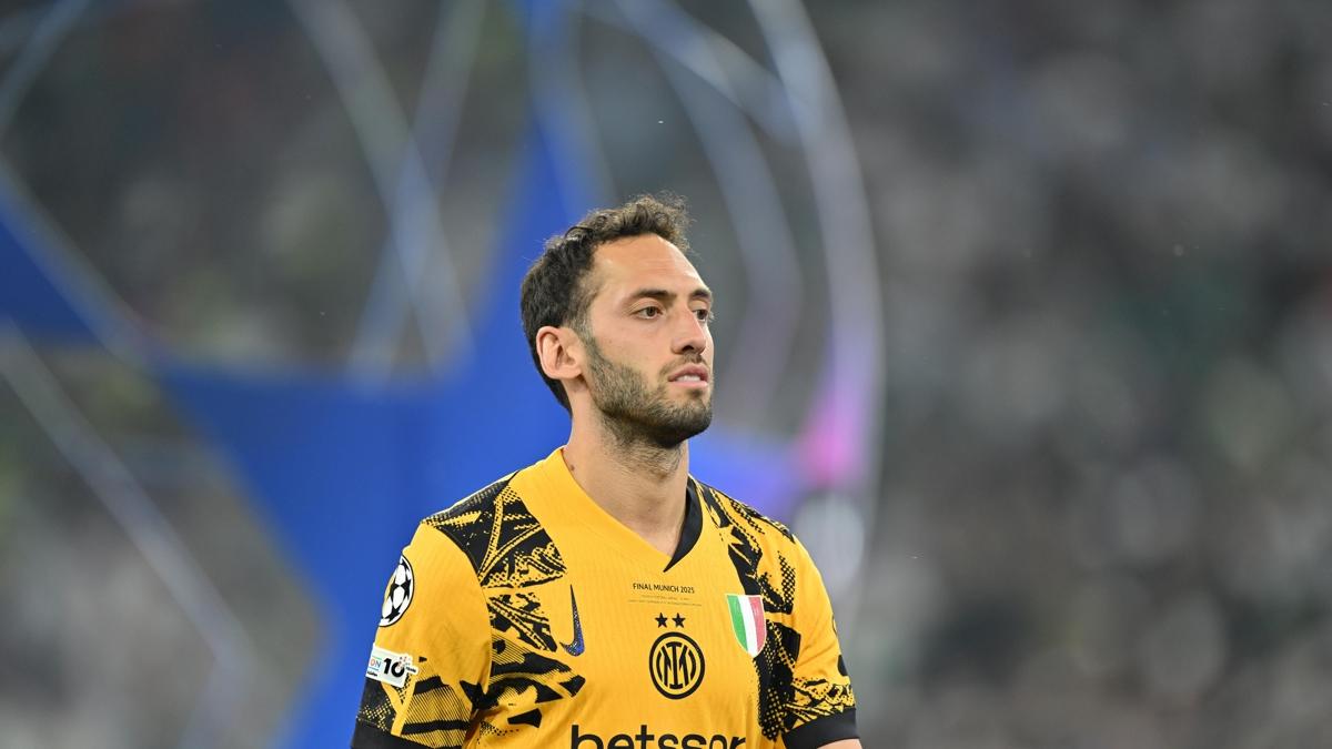 Hakan alhanolu Galatasaray Transfer fotoraflar resimleri