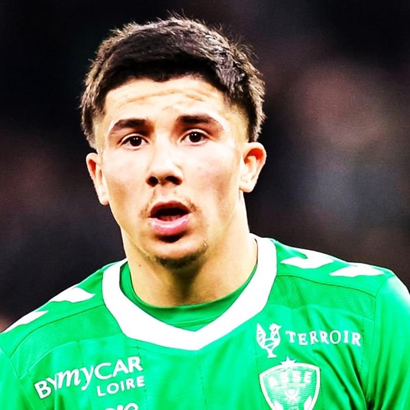 Ve Benjamin Bouchouari stanbul'da! Trabzonspor'dan orta sahaya takviye