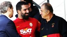 Arda Turan'dan Fatih Terim paylam