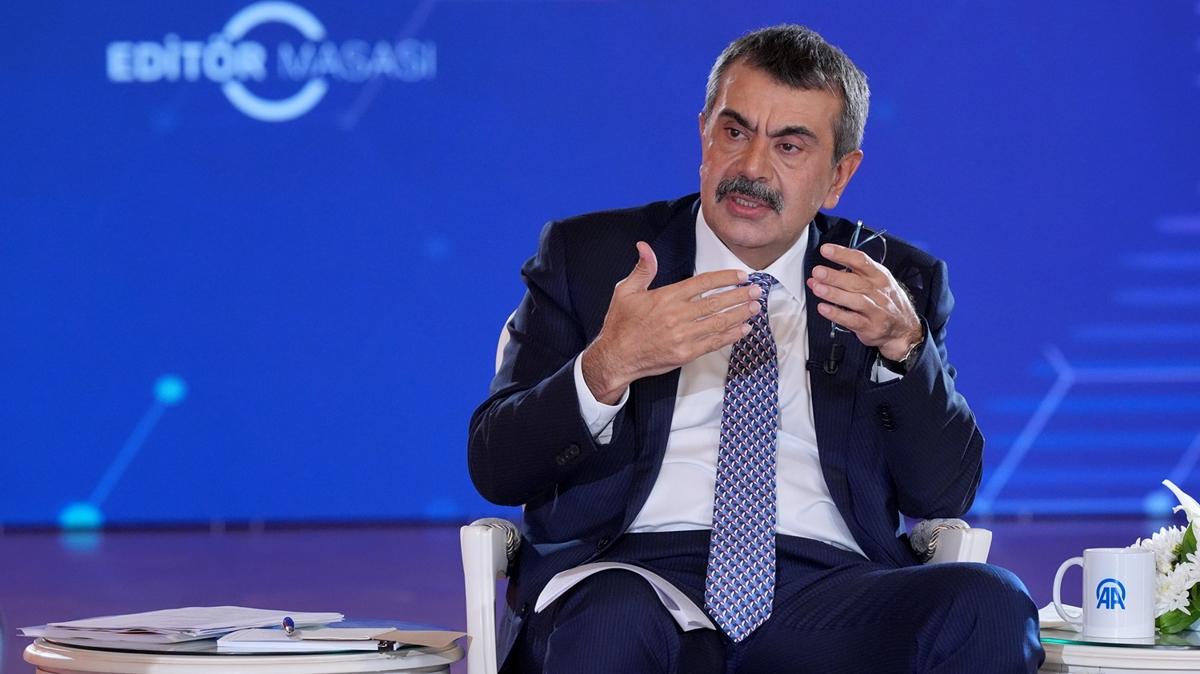 bakan tekin eitim retim yl okul ba okul kyafet renci okul servis fotoraflar resimleri