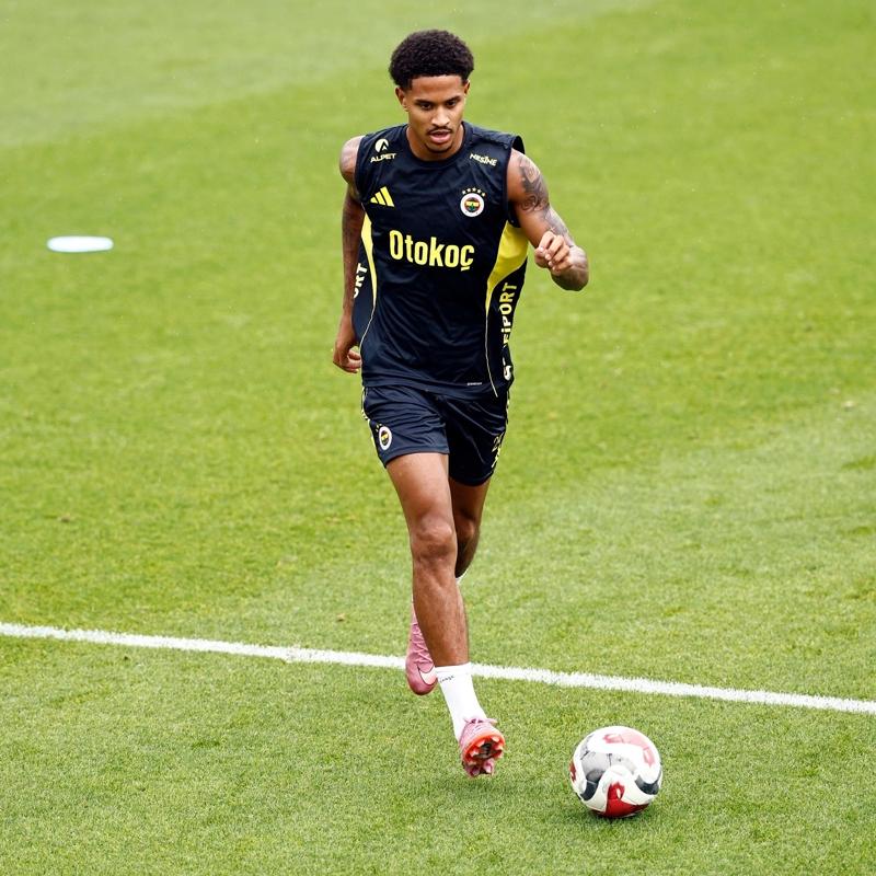 Fenerbahe'de Trabzonspor mesaisi devam ediyor